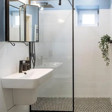 Good Vibes ブカレスト